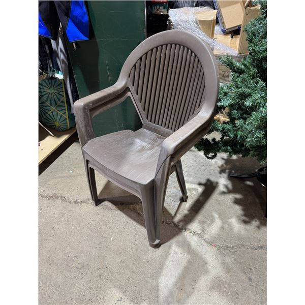 2 patio chairs