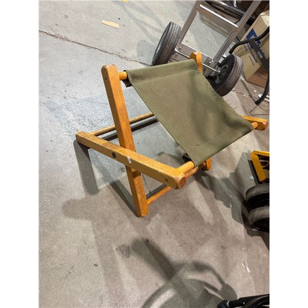 Folding stool