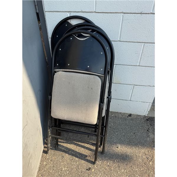 4 folding chairs