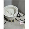 Image 2 : Scentsy warmers