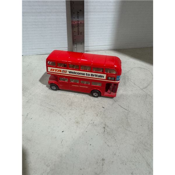 GORGI London transport route master made in Great Britain