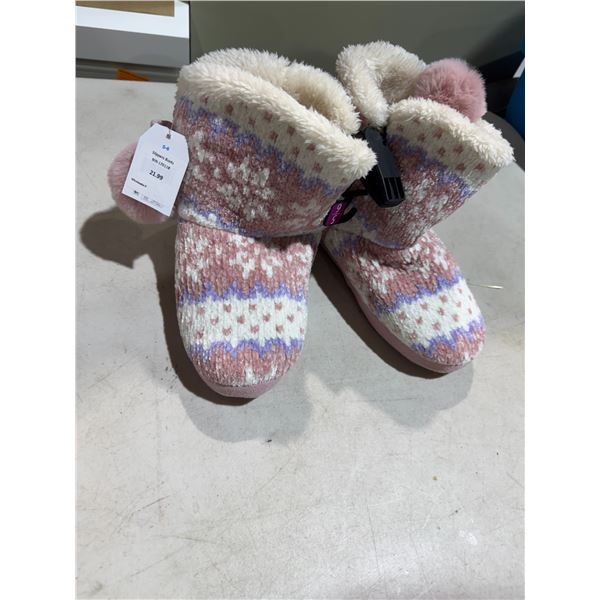 NWT slippers size 5/6