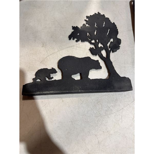 Bear wall decor
