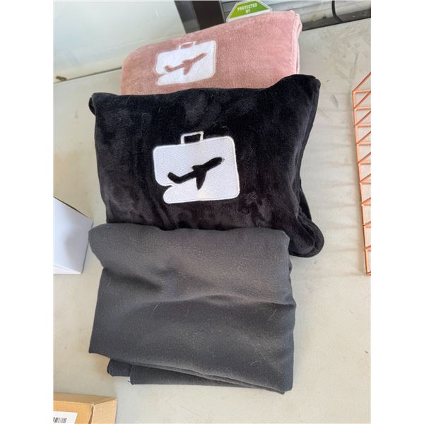 Airplane blankets