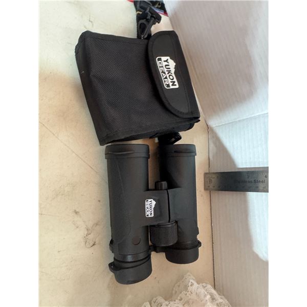 Yukon gear binoculars 10 x 42MM new