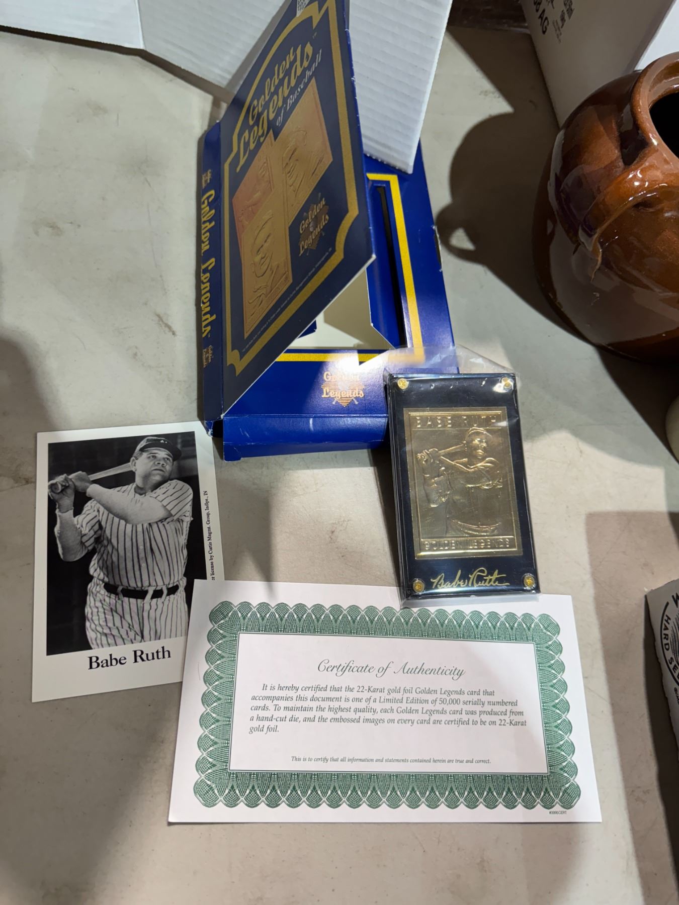 Babe Ruth certified that 22 karat gold foil, gold legends card