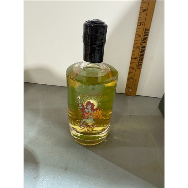 Gin 40% 375ml- must have valid ID