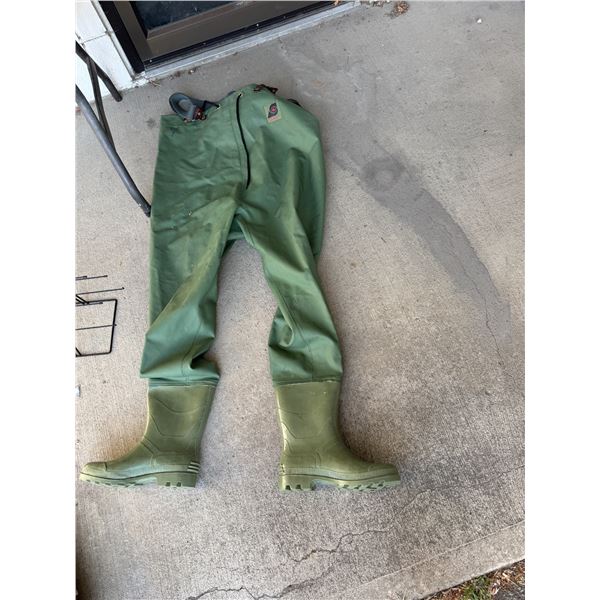 Size 9 OMNI waders