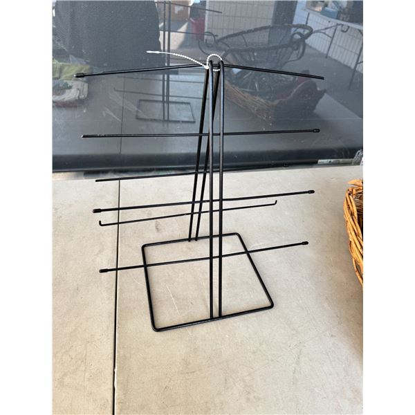 Jewelry stand