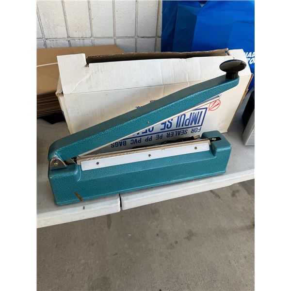 Impulse sealer
