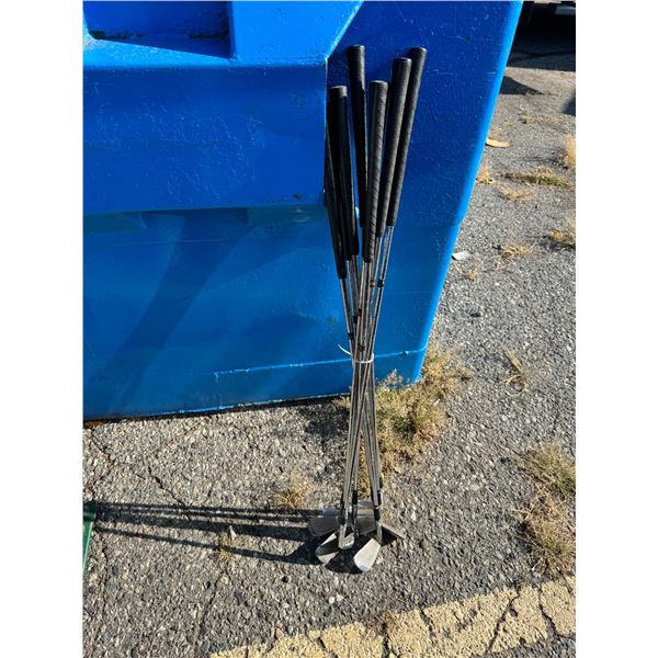 Golf clubs