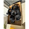 Image 1 : Sandals size 11