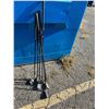 Image 1 : Golf clubs