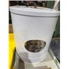 Image 1 : Dog food container