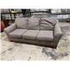 Image 1 : Couch