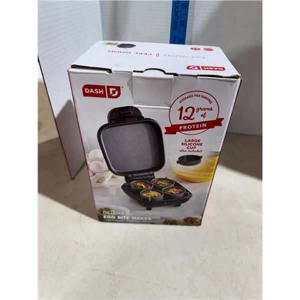 Egg bite maker