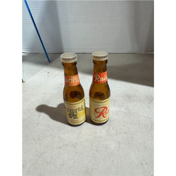 Salt and pepper shakers