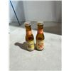 Image 1 : Salt and pepper shakers