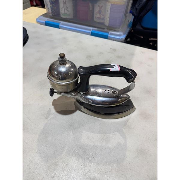 Steam iron