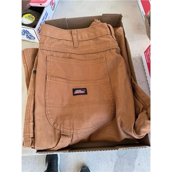 Dickies pants size 44?
