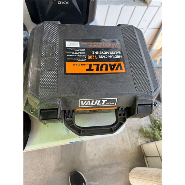 Vault by pelican medium case