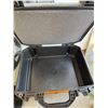 Image 2 : Vault by pelican medium case