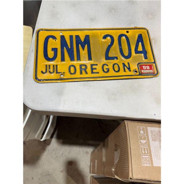 Oregon license plate