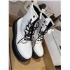 Image 1 : Boots size 37