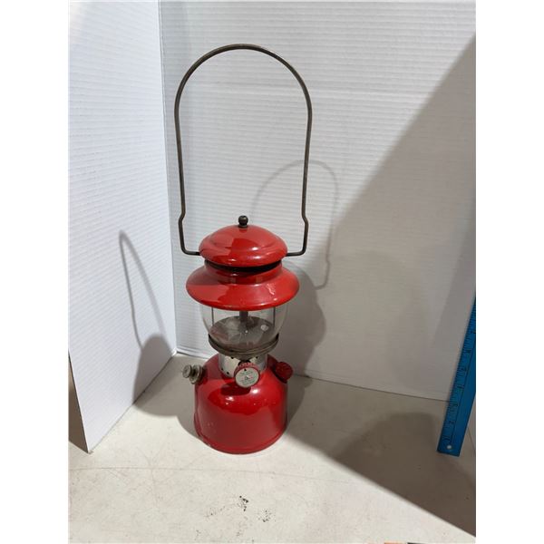 Vintage Coleman no 550 Lantern