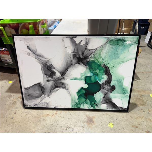 Canvas wall decor