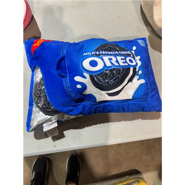 Oreo cushion