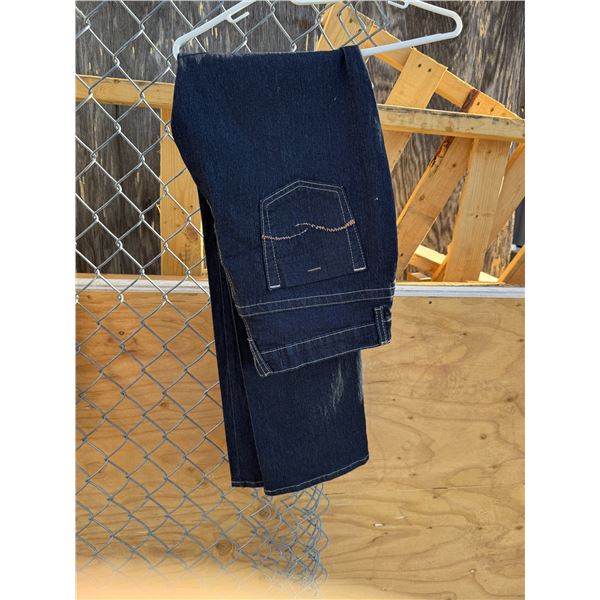 Lois jeans size 32