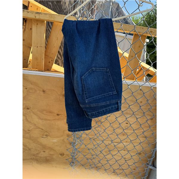 Charter club jeans, size 14