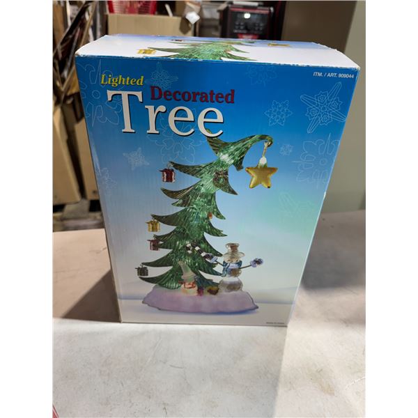 Lighted Christmas tree