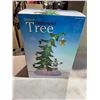 Image 1 : Lighted Christmas tree