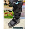 Image 1 : Form fit medical boot