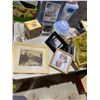 Image 1 : Miscellaneous life magazines