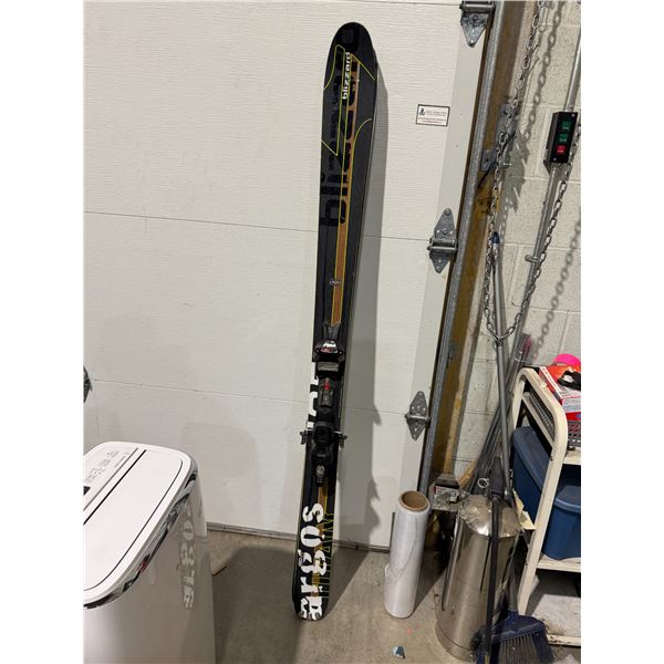 Blizzard 180 skis