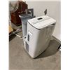 Image 1 : LG air conditioner needs work