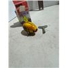 Image 2 : Wind up packing chicken working