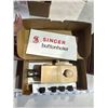 Image 1 : Singer button holder