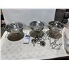 Image 1 : Shaffing dishes