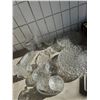 Image 1 : Crystal and cut glass