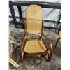 Image 1 : Rocking chair