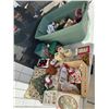 Image 1 : Christmas decor