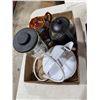 Image 1 : Kitchen items, Bodom kettle, etc.
