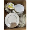 Image 2 : Collectible plates