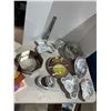 Image 1 : Baking pans
