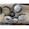 Image 1 : Wilton baking pans