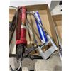 Image 1 : Assorted tools